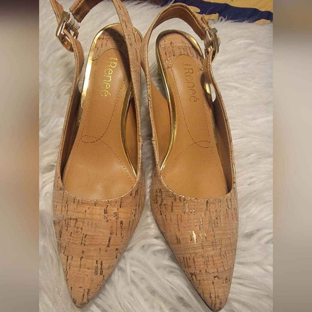 J.Renee, Size 8, Cream/Gold